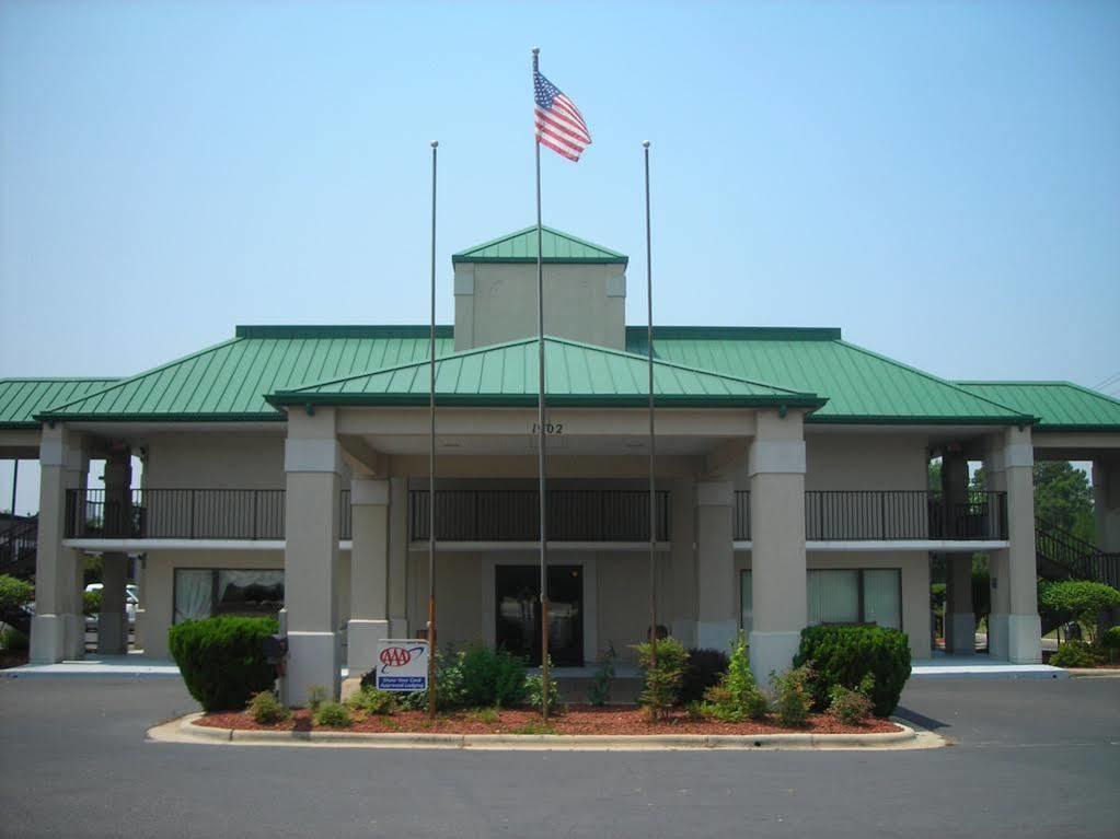 Red Roof Inn Fayetteville I-95 Zewnętrze zdjęcie